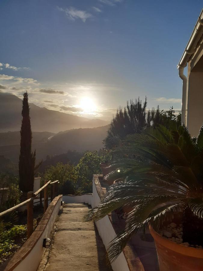 Casa Amani Bed & Breakfast Vinuela Luaran gambar